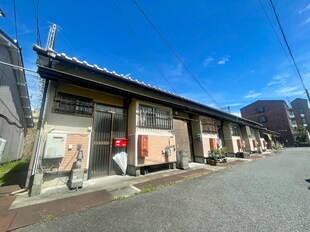 上田住宅の物件外観写真